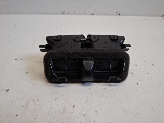 bontott NISSAN NAVARA Középső Szellőző