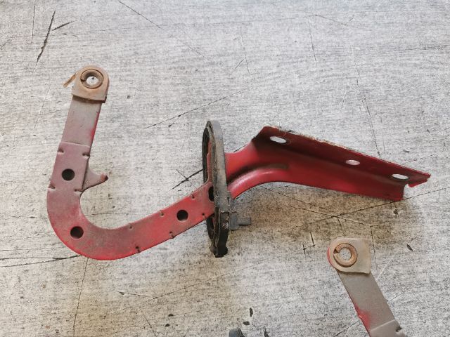 bontott NISSAN NAVARA Motorháztető Zsanér Pár