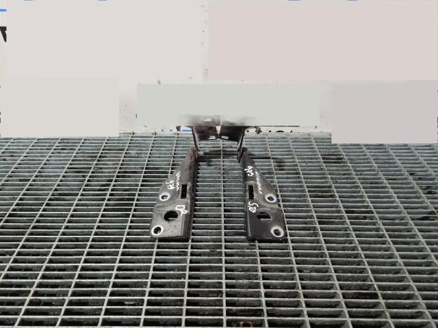 bontott NISSAN NAVARA Motorháztető Zsanér Pár