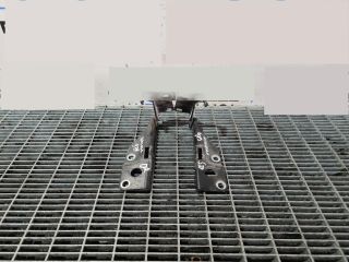 bontott NISSAN NAVARA Motorháztető Zsanér Pár