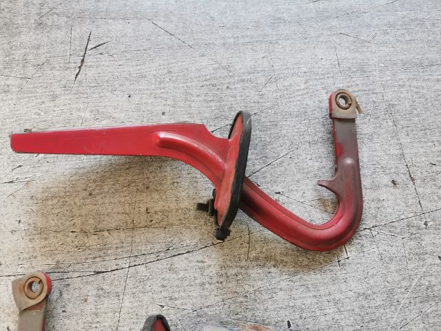 bontott NISSAN NAVARA Motorháztető Zsanér Pár