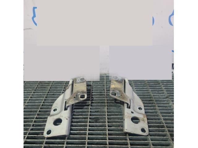 bontott NISSAN NAVARA Motorháztető Zsanér Pár