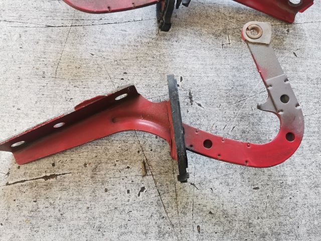 bontott NISSAN NAVARA Motorháztető Zsanér Pár