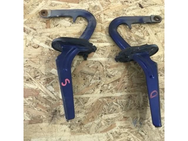 bontott NISSAN NAVARA Motorháztető Zsanér Pár