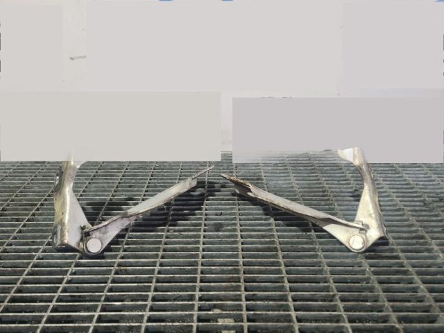 bontott NISSAN NAVARA Motorháztető Zsanér Pár