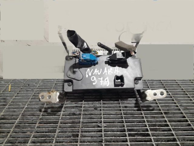 bontott NISSAN NAVARA Navigációs Fejegység