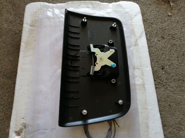 bontott NISSAN NAVARA Plató Ajtó Kilincs