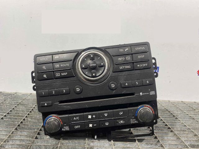 bontott NISSAN NAVARA Rádió / CD
