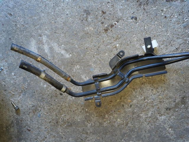 bontott NISSAN NAVARA Szervócső