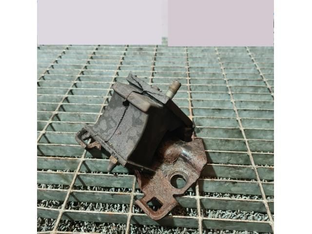 bontott NISSAN NAVARA Tartó Bak