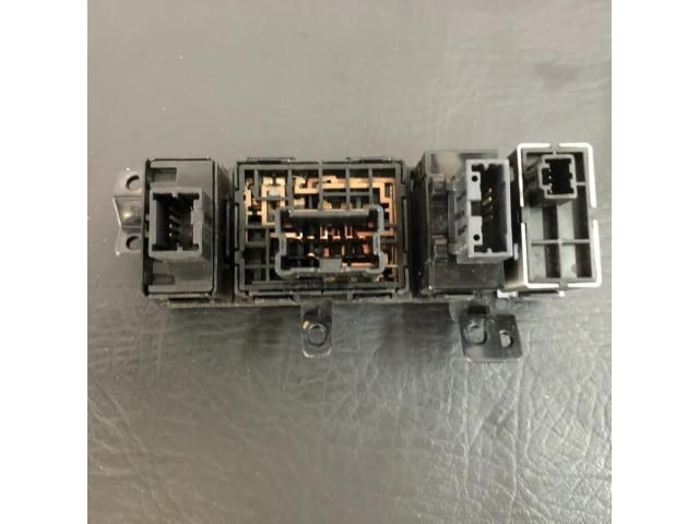 bontott NISSAN NAVARA Tükör Kapcsoló