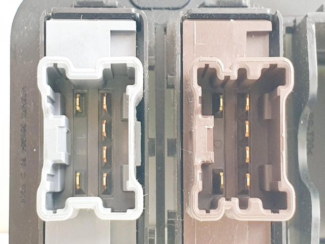 bontott NISSAN NAVARA Ülésfűtés Kapcsoló Pár