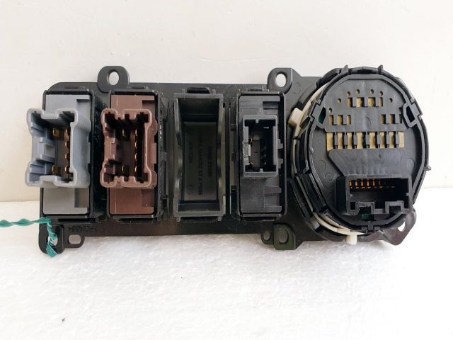 bontott NISSAN NAVARA Ülésfűtés Kapcsoló Pár