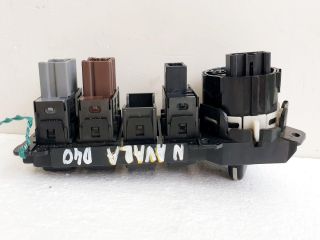 bontott NISSAN NAVARA Ülésfűtés Kapcsoló Pár