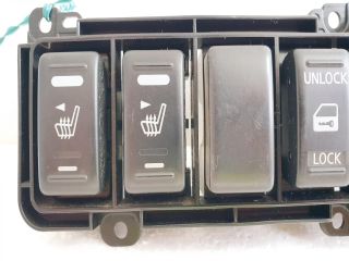 bontott NISSAN NAVARA Ülésfűtés Kapcsoló Pár