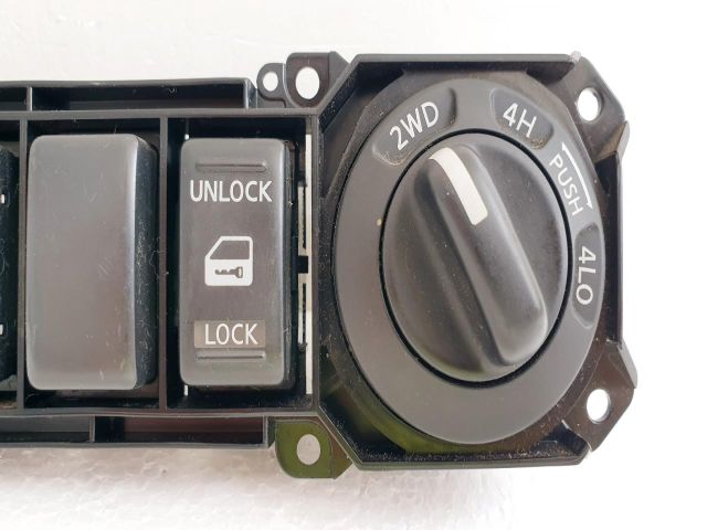 bontott NISSAN NAVARA Ülésfűtés Kapcsoló Pár