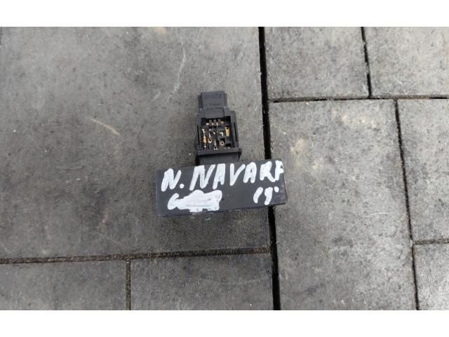 bontott NISSAN NAVARA Vészvillogó Kapcsoló