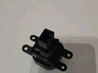 bontott NISSAN NAVARA Vészvillogó Kapcsoló