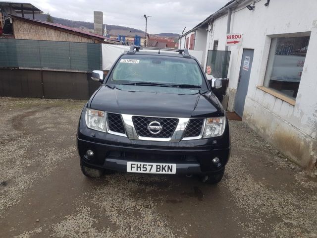 bontott NISSAN NAVARA Vonóhorog