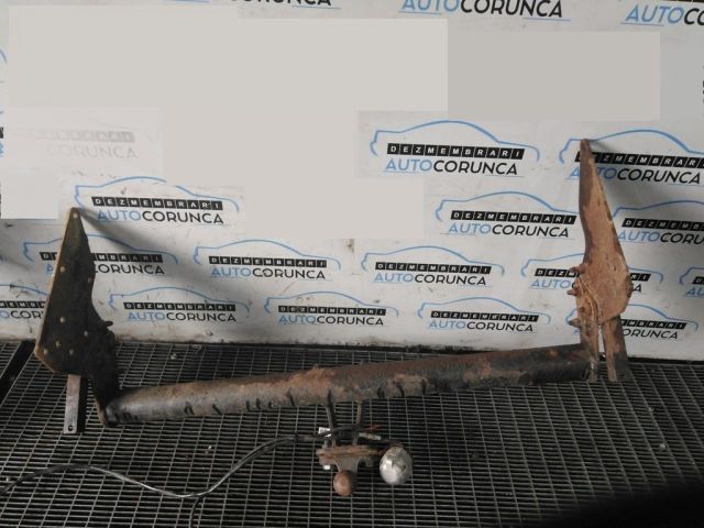 bontott NISSAN NAVARA Vonóhorog