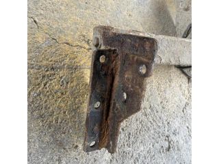 bontott NISSAN NAVARA Vonóhorog