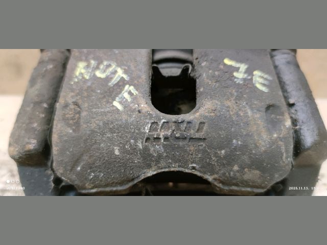 bontott NISSAN NOTE Jobb első Féknyereg Munkahengerrel