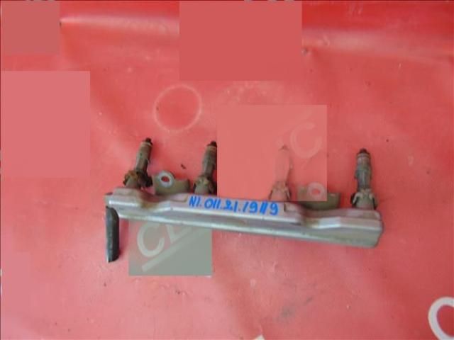 bontott NISSAN NOTE Porlasztó Sor / Híd