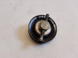 bontott NISSAN NOTE Szíjfeszítő Görgő