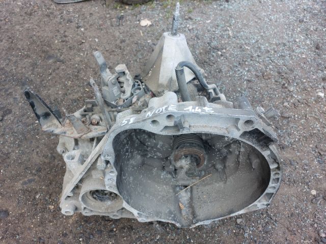 bontott NISSAN NOTE Váltó (Mechanikus)