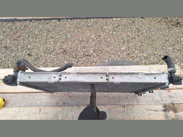 bontott NISSAN NOTE Vízhűtő Radiátor (Klímás)