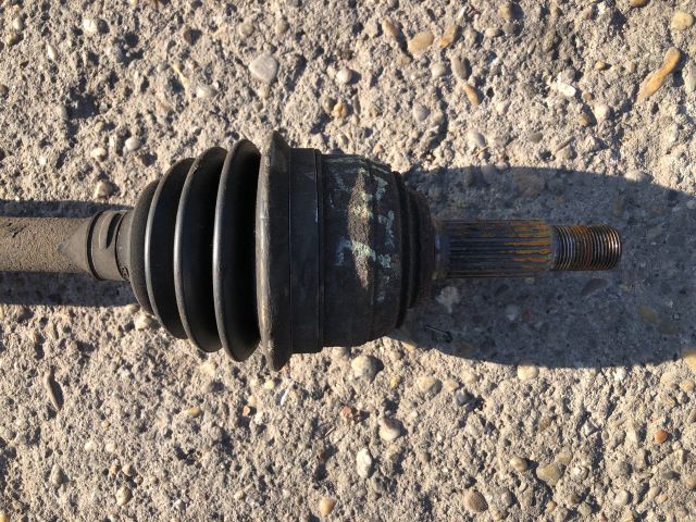 bontott NISSAN NOTE Bal Féltengely