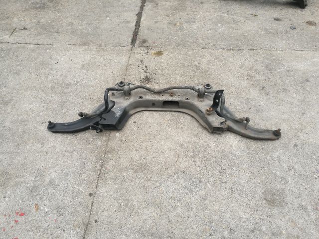 bontott NISSAN NOTE Első Bölcső