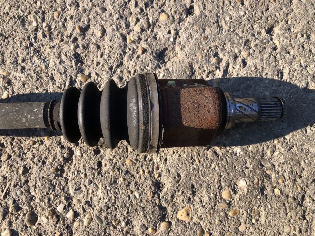 bontott NISSAN NOTE Jobb Féltengely