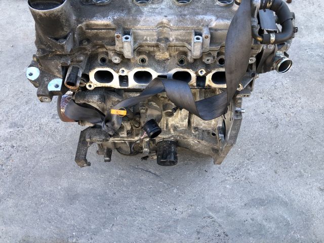 bontott NISSAN NOTE Motor (Fűzött blokk hengerfejjel)