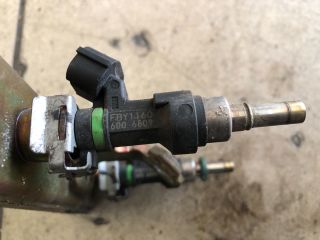 bontott NISSAN NOTE Porlasztó Sor / Híd