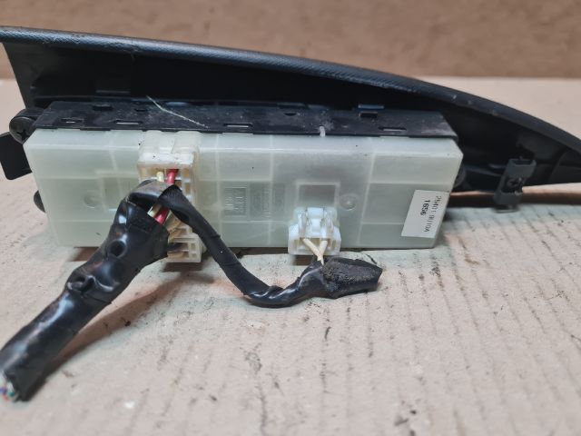 bontott NISSAN NOTE Bal első Ablakemelő Kapcsoló