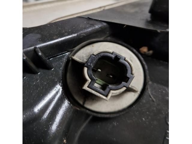 bontott NISSAN NOTE Bal Fényszóró