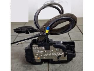 bontott NISSAN NOTE Bal hátsó Ajtózár