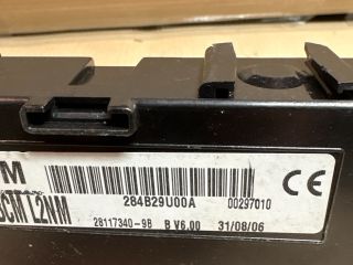 bontott NISSAN NOTE Biztosítéktábla Utastér