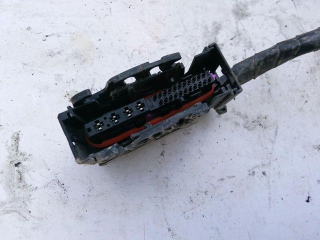 bontott NISSAN NOTE Csatlakozó