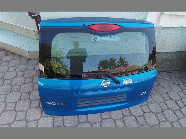 bontott NISSAN NOTE Csomagtérajtó (Részeivel)