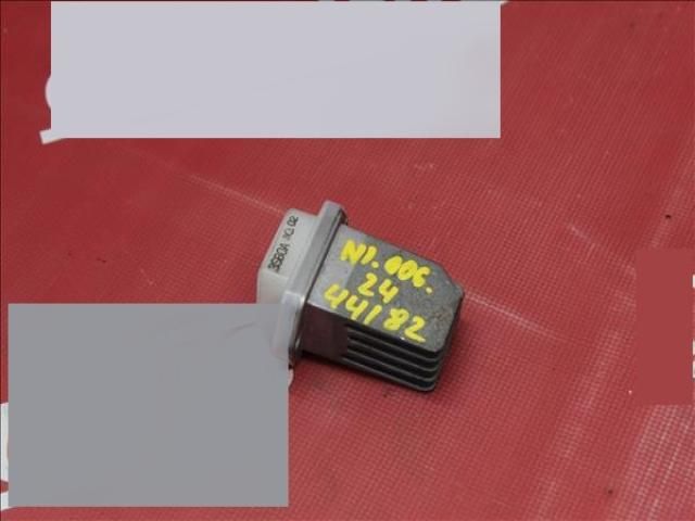 bontott NISSAN NOTE Előtét Ellenállás Fűtőmotor