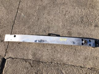 bontott NISSAN NOTE Első Lökhárító Merevítő (Fém)