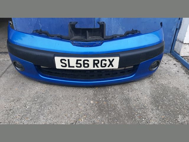 bontott NISSAN NOTE Első Lökhárító (Részeivel)