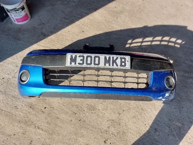 bontott NISSAN NOTE Első Lökhárító (Részeivel)