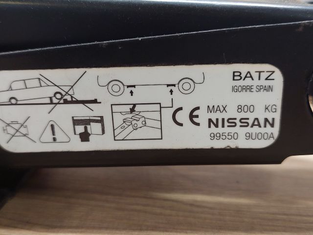 bontott NISSAN NOTE Emelő