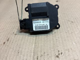 bontott NISSAN NOTE Fűtés Állító Motor