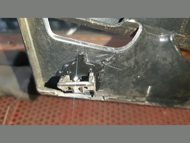 bontott NISSAN NOTE Hűtőrács