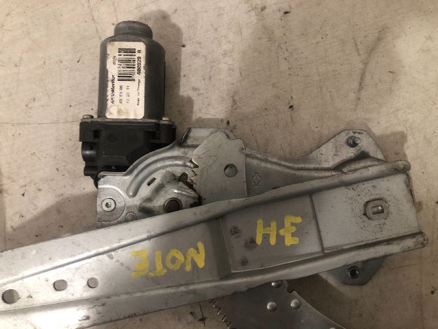 bontott NISSAN NOTE Jobb hátsó Ablakemelő Szerkezet (Elektromos)