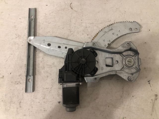 bontott NISSAN NOTE Jobb hátsó Ablakemelő Szerkezet (Elektromos)